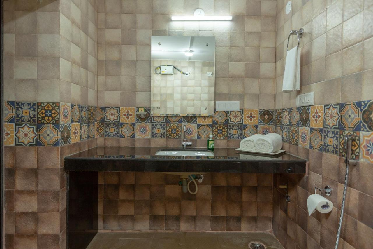Kstdc Hotel Mayura Adilshahi Bijapur Exteriér fotografie