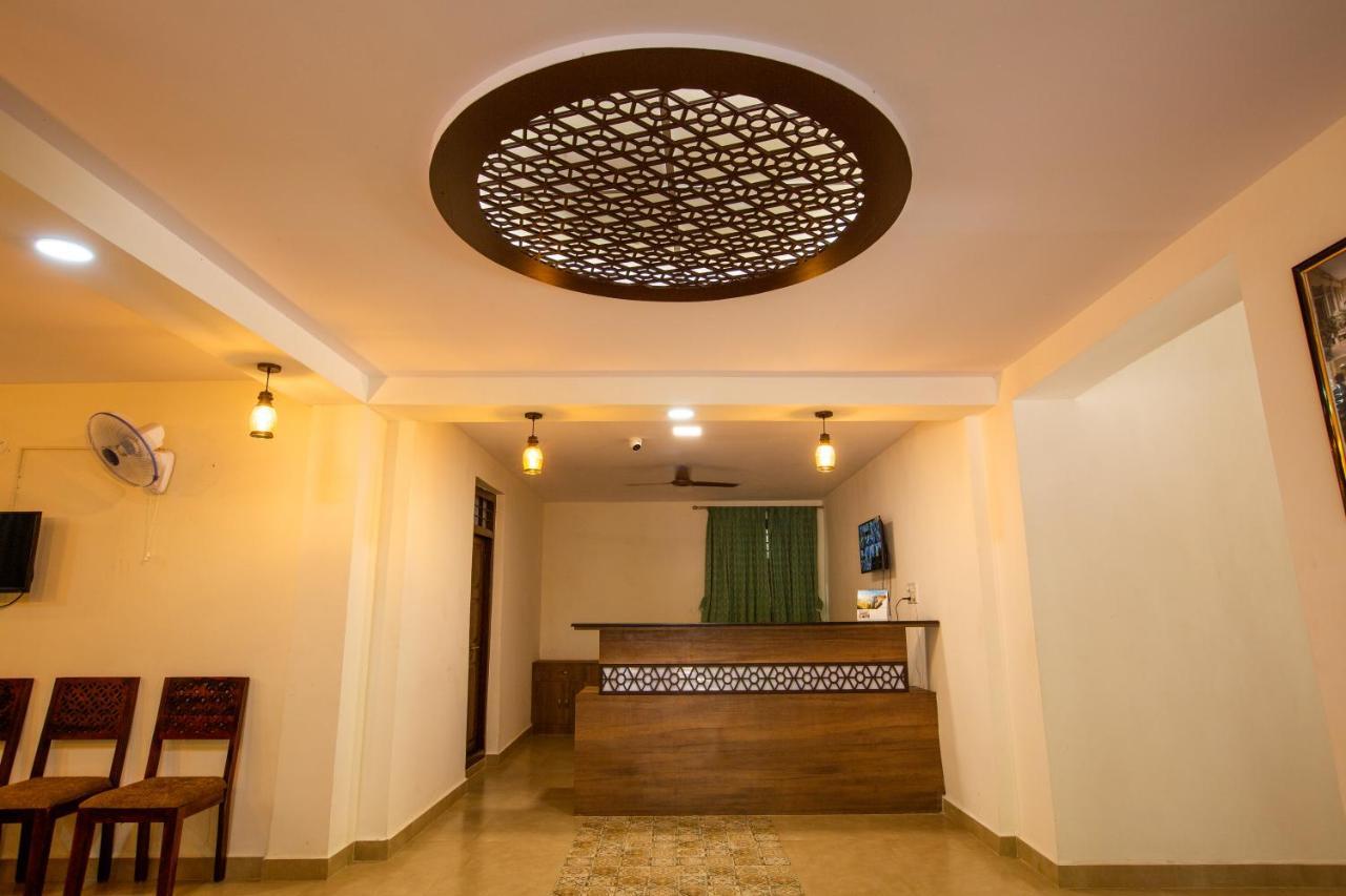Kstdc Hotel Mayura Adilshahi Bijapur Exteriér fotografie