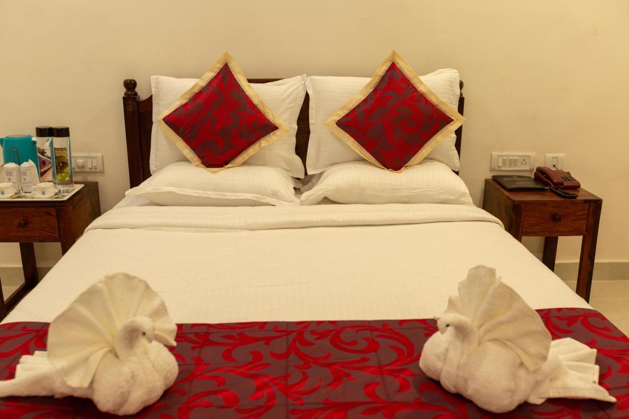 Kstdc Hotel Mayura Adilshahi Bijapur Exteriér fotografie