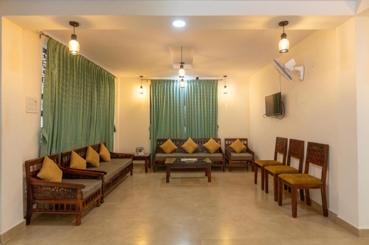 Kstdc Hotel Mayura Adilshahi Bijapur Exteriér fotografie